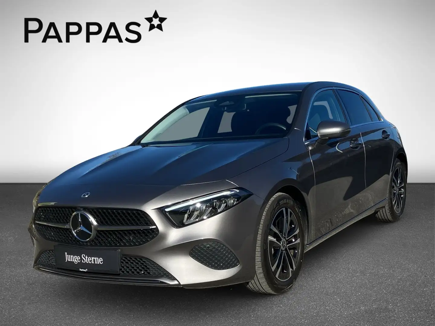 Mercedes-Benz A 180 Kompaktlimousine PTS Cam Navi Wide LED SHZ Grau - 2