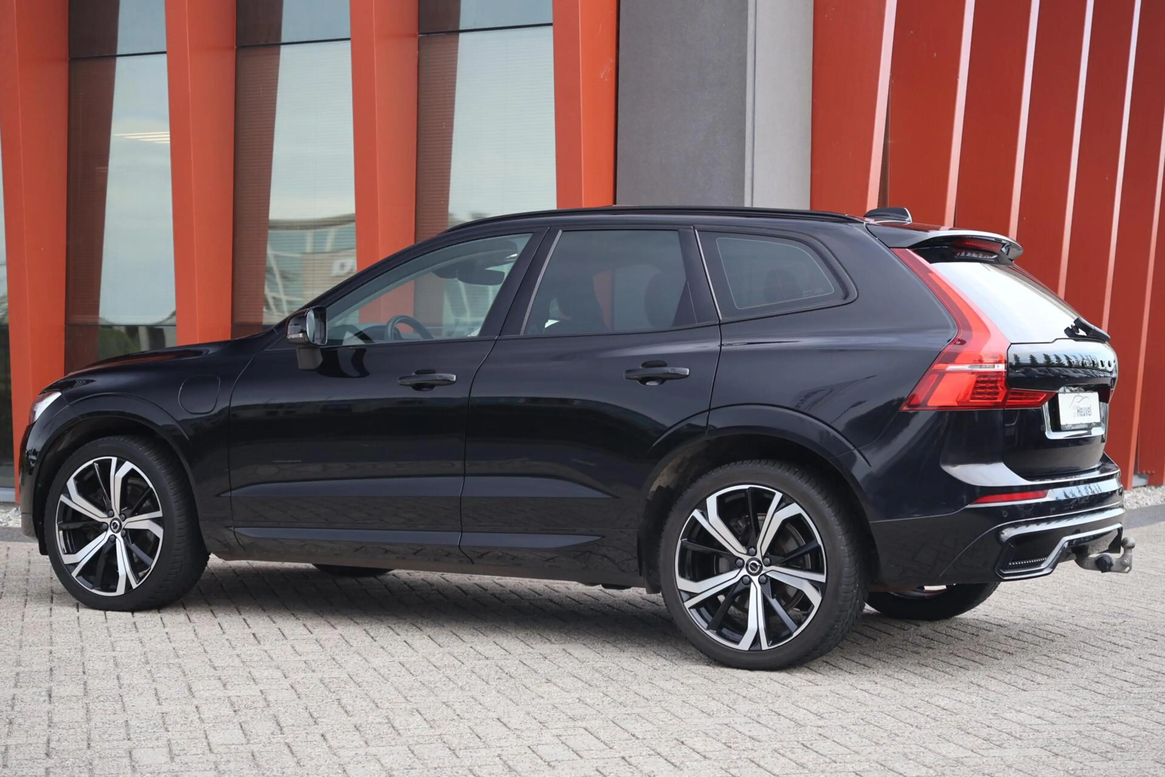 Volvo XC60 T6 Recharge AWD Plus Dark | Stoelverwarming | Trek — photo 3
