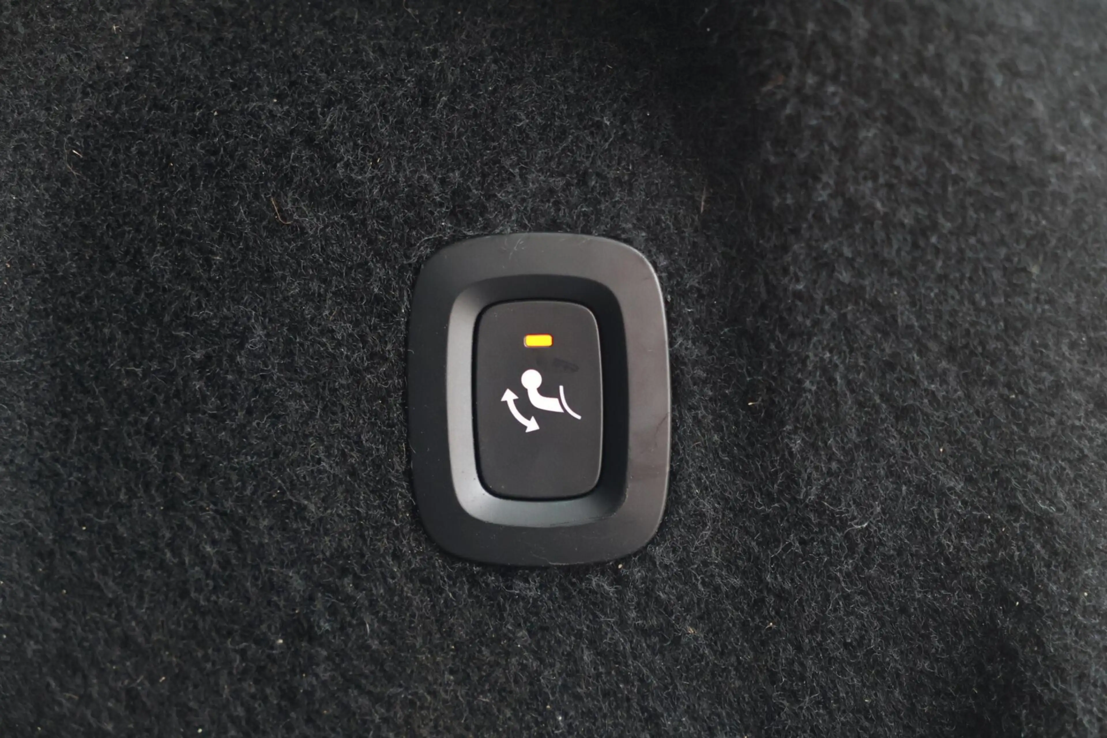 Volvo XC60 T6 Recharge AWD Plus Dark | Stoelverwarming | Trek — photo 15