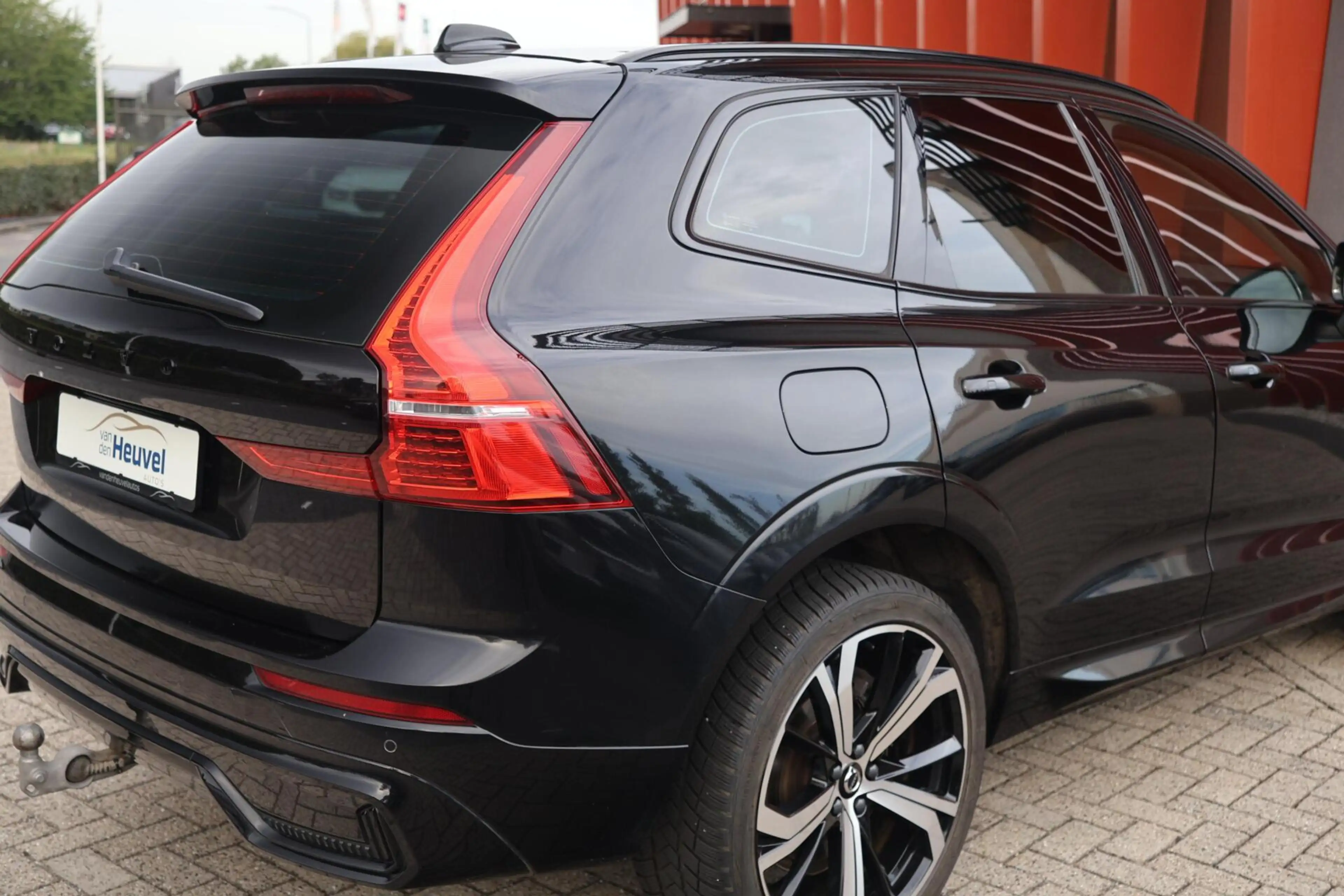 Volvo XC60 T6 Recharge AWD Plus Dark | Stoelverwarming | Trek — photo 13