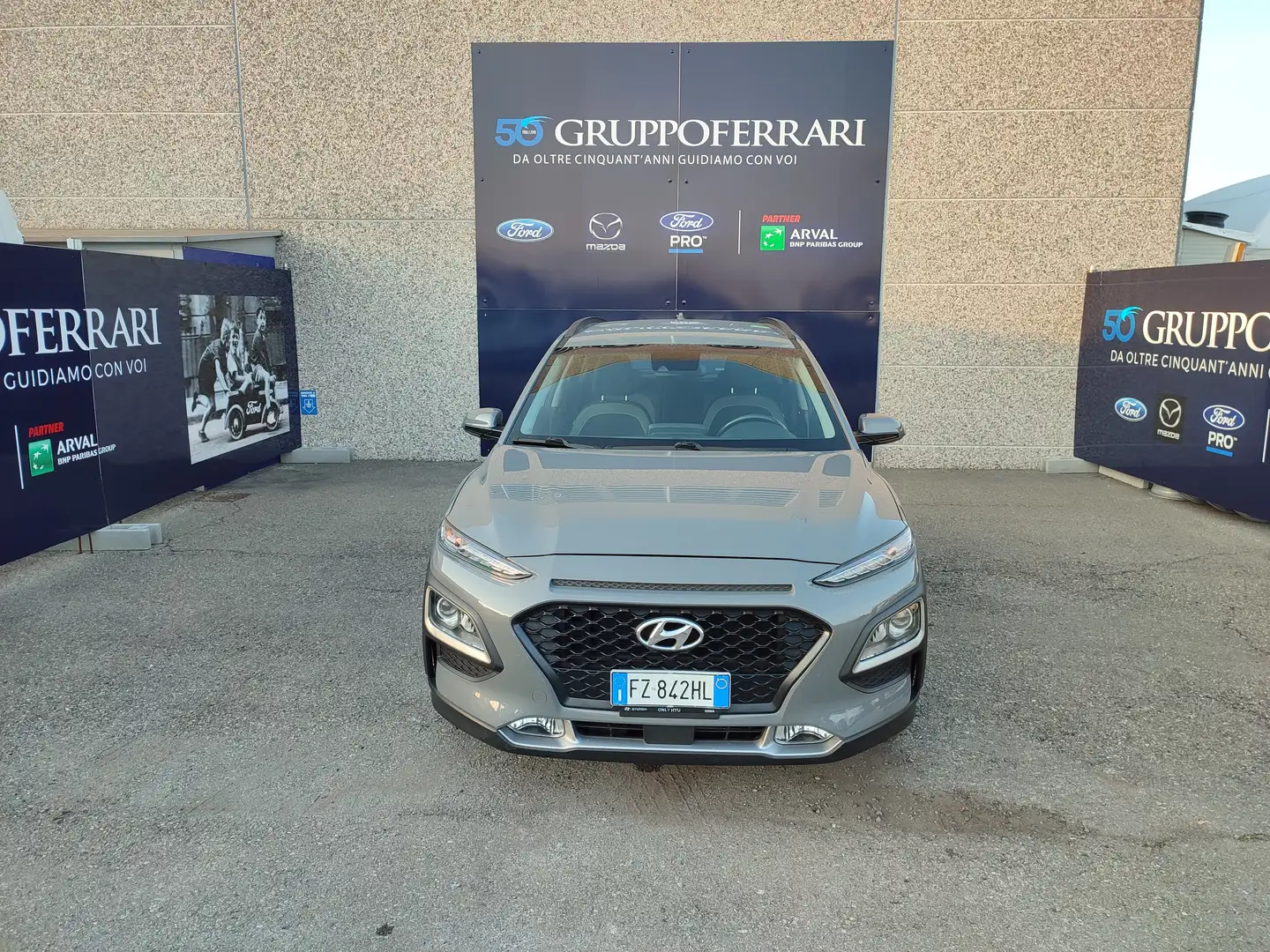 Hyundai KONA Kona 1.6 hev Exellence 2wd dct Gris - 1