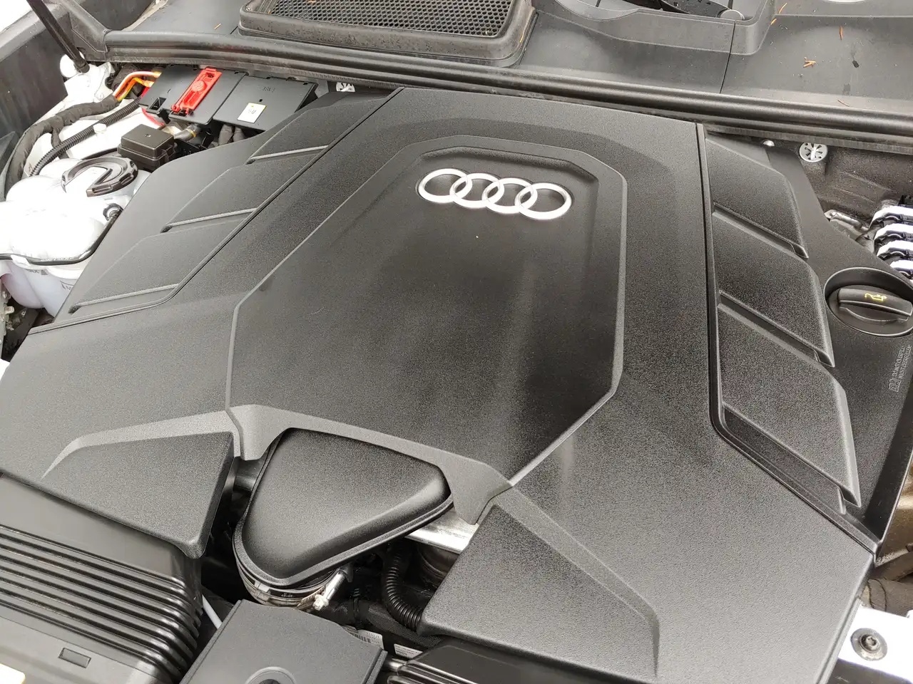 Audi Q8 fotografie Audi Q8