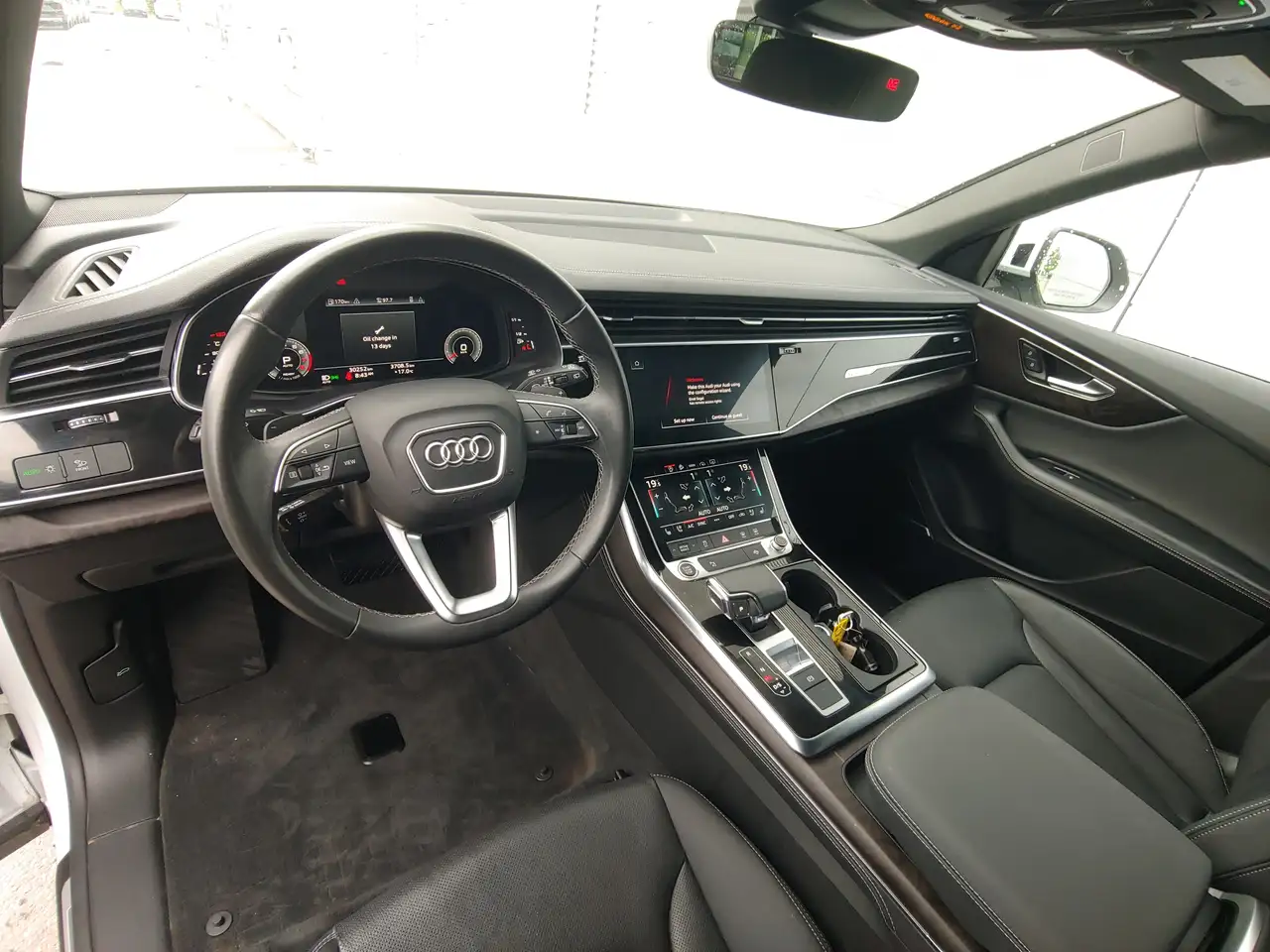 Audi Q8 fotografie Audi Q8