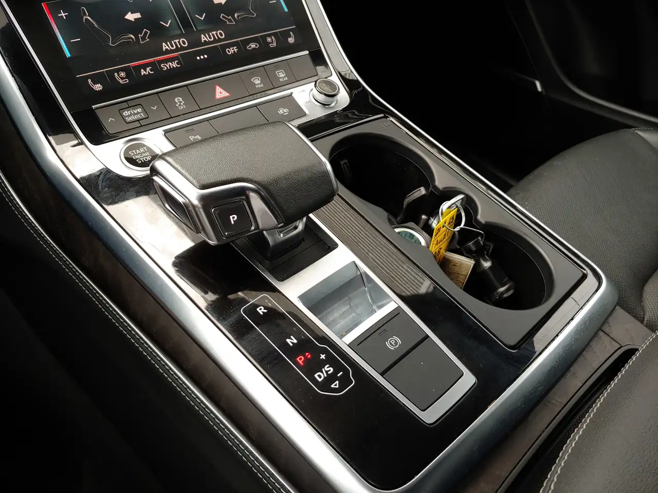 Audi Q8 fotografie Audi Q8