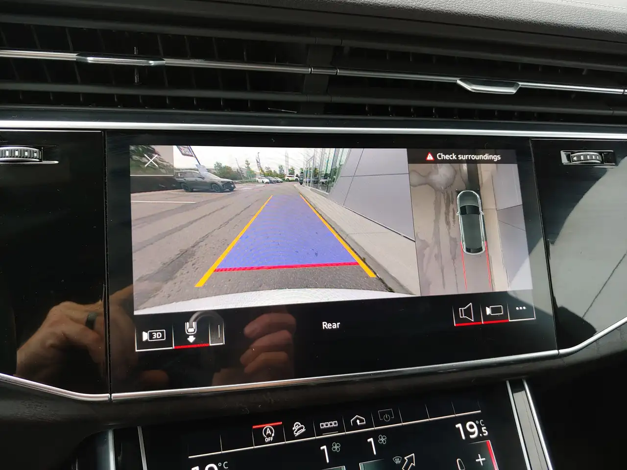 Audi Q8 fotografie Audi Q8