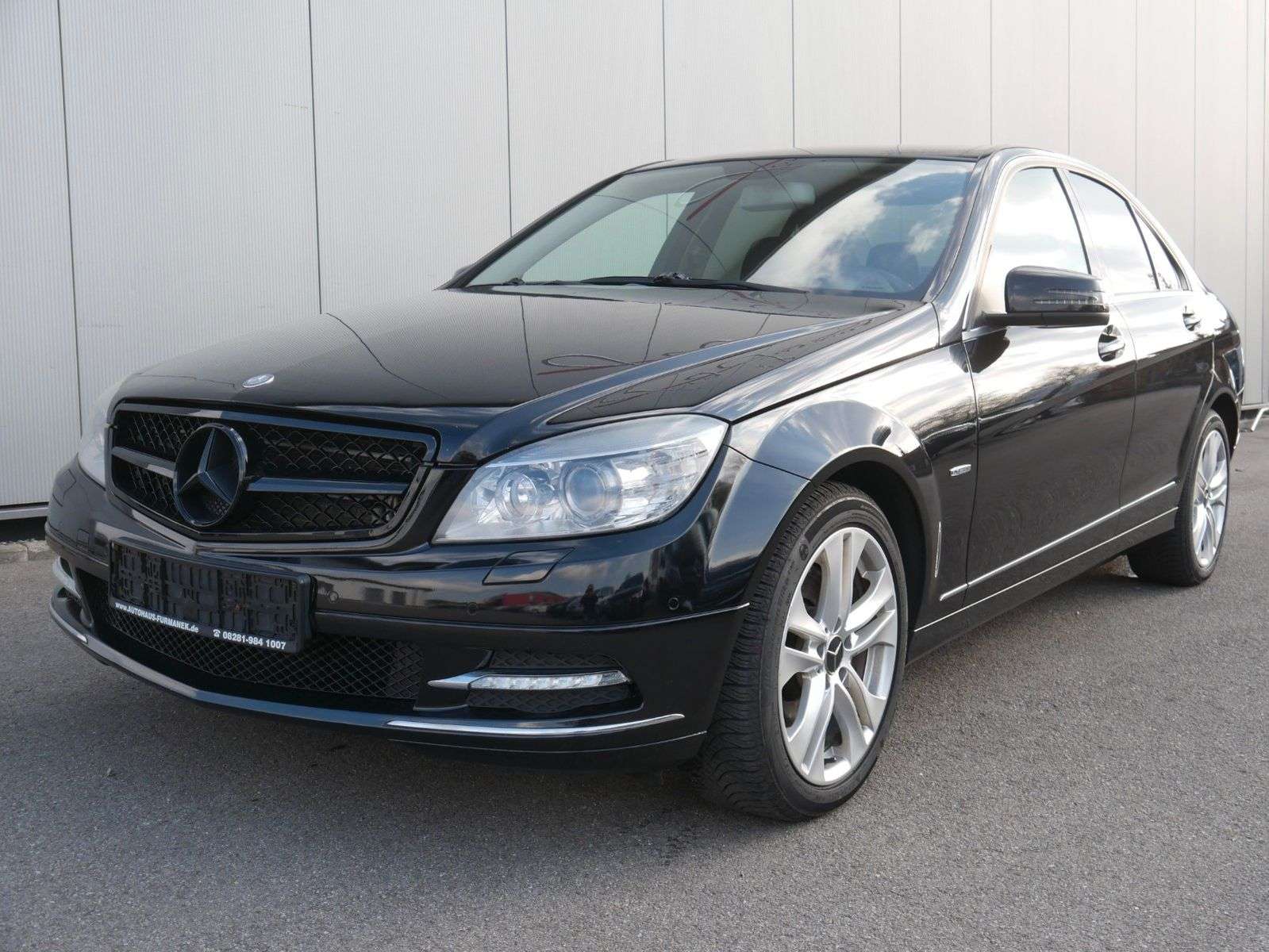 Second hand Mercedes Benz C-Class 