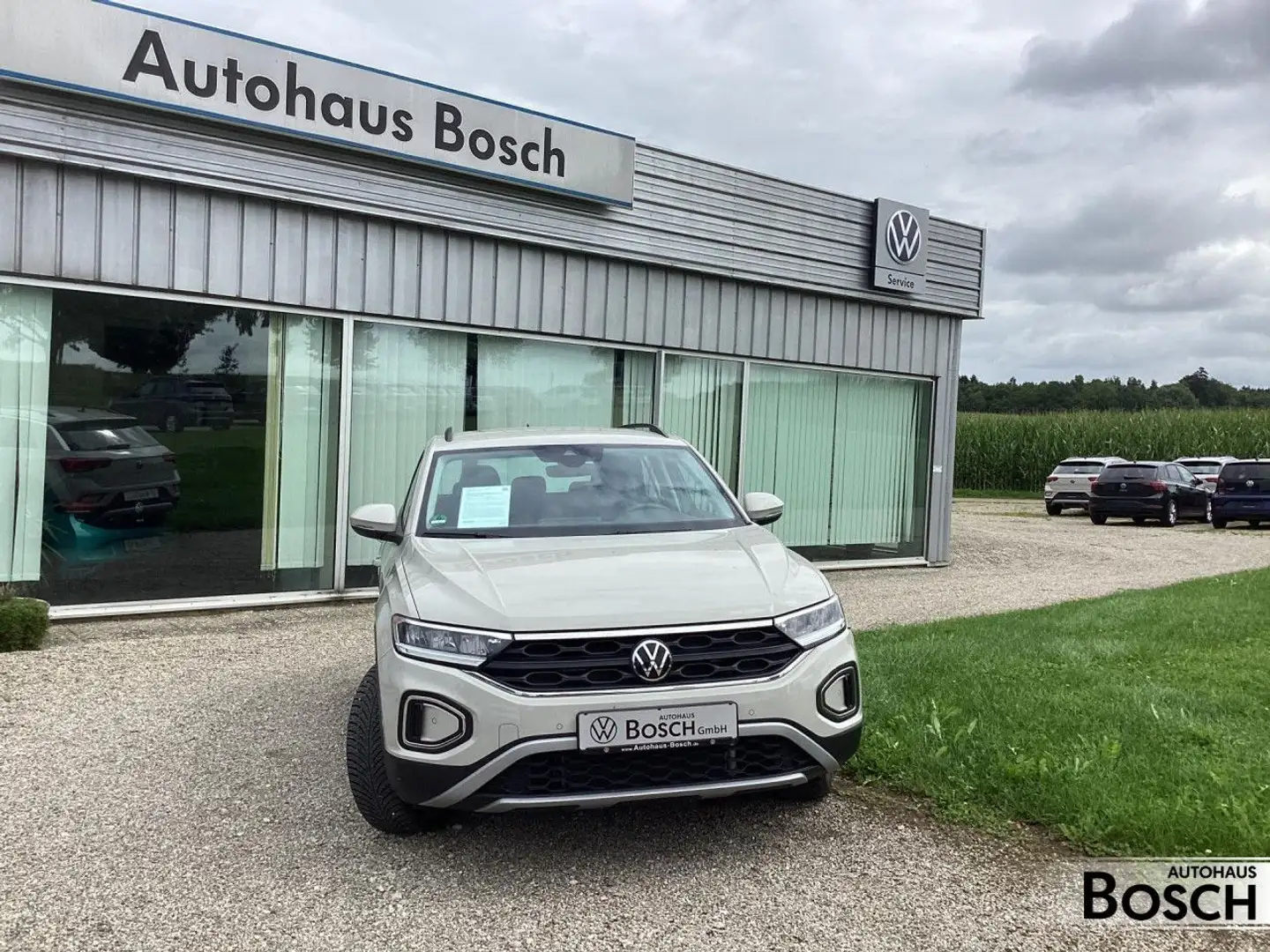 Volkswagen T-Roc 1.5 TSI Life DSG AHK SHZ PDC NAVI Bluetooth Grau - 2