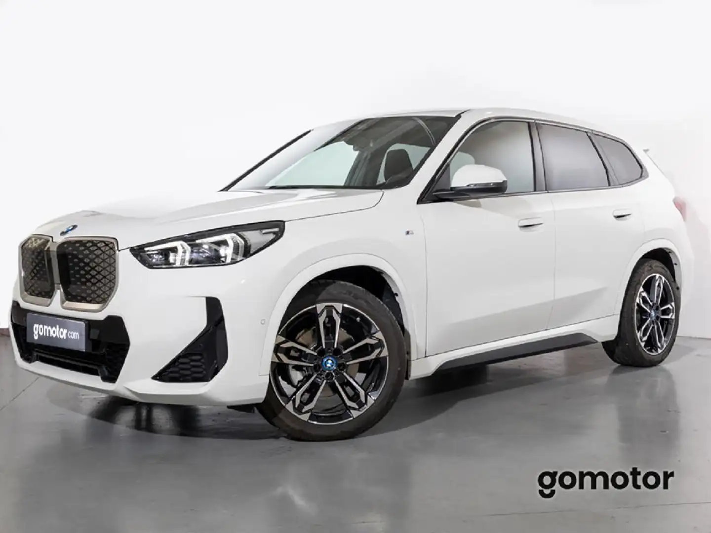 BMW iX1 eDrive20 - 1