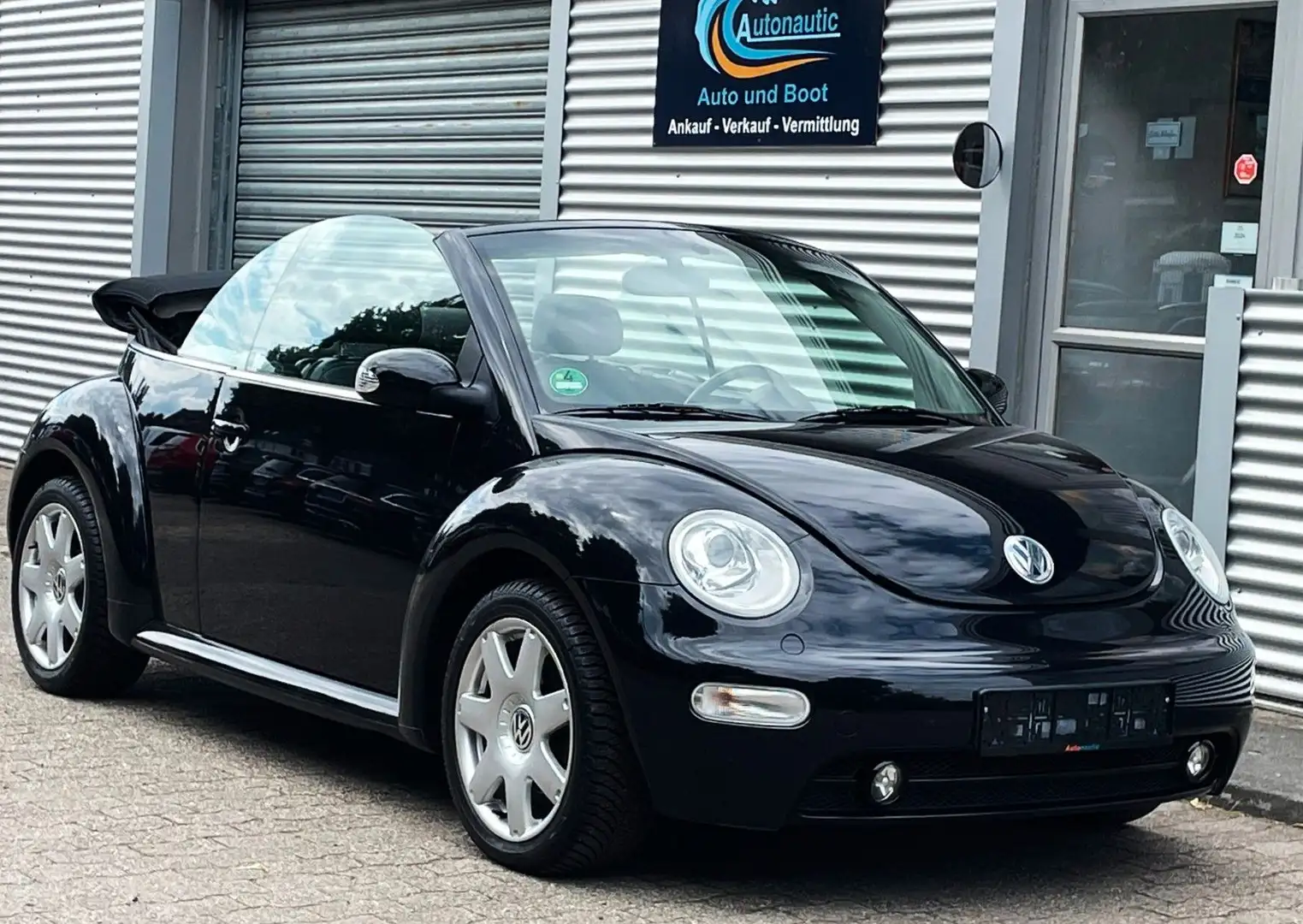 Volkswagen New Beetle Cabriolet 2.0 Highline AUTOMATIK LEDE Noir - 1