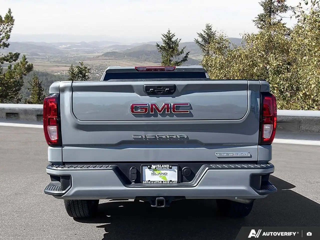GMC Sierra 1500 photo GMC Sierra 1500