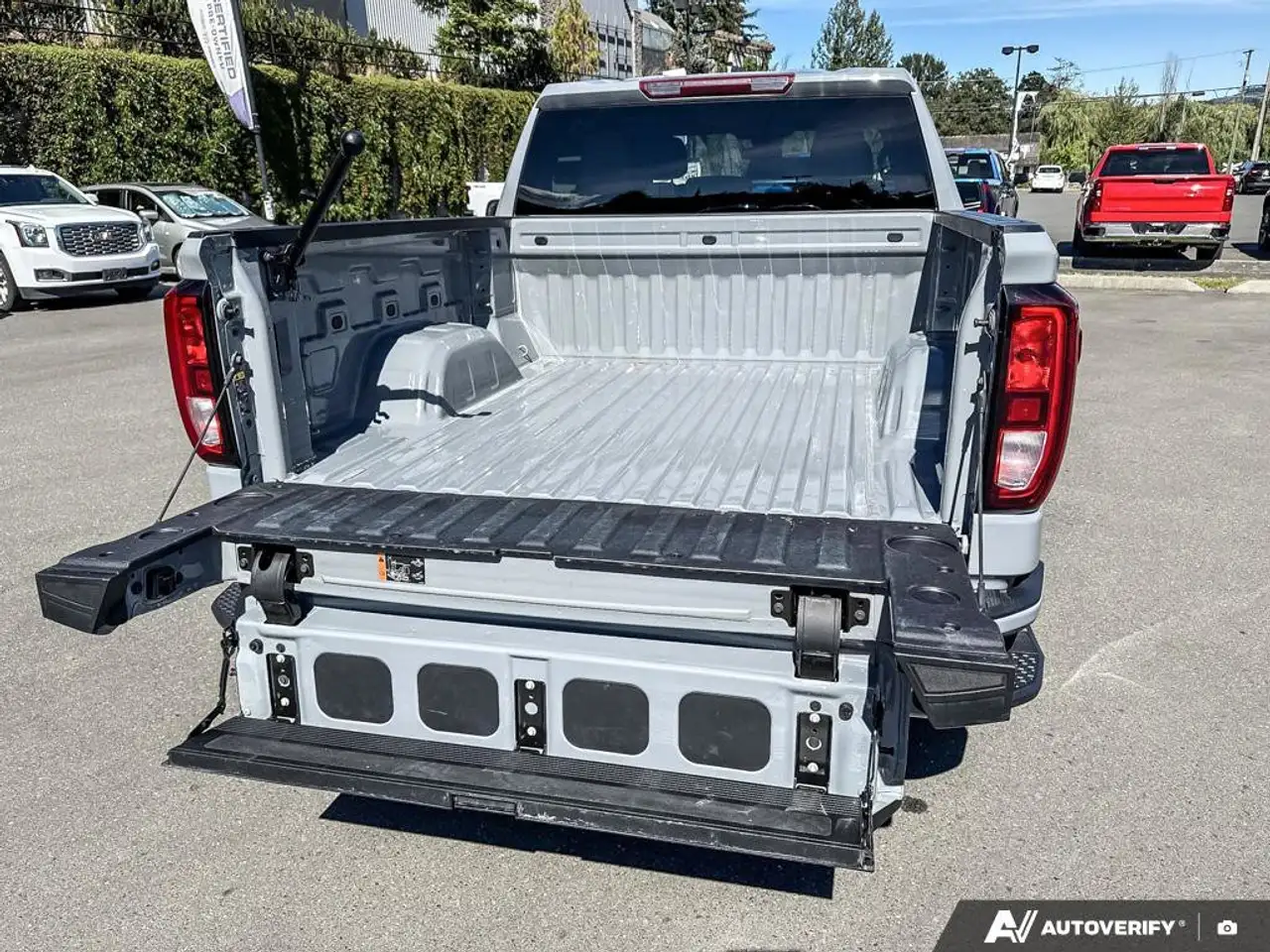 GMC Sierra 1500 photo GMC Sierra 1500