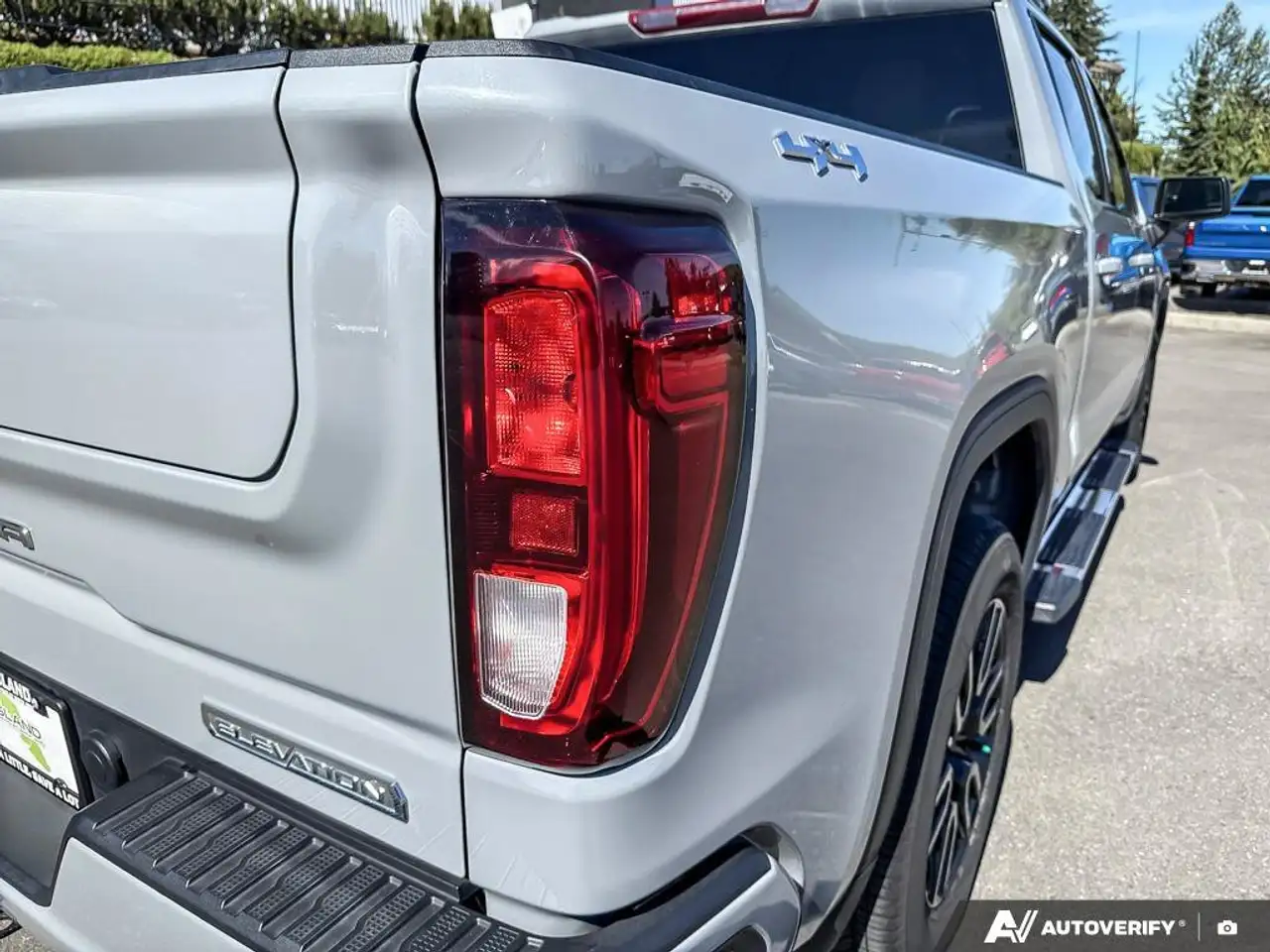 GMC Sierra 1500 photo GMC Sierra 1500