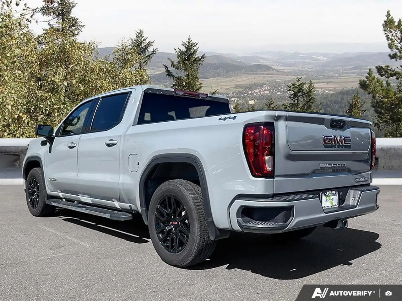 GMC Sierra 1500 photo GMC Sierra 1500