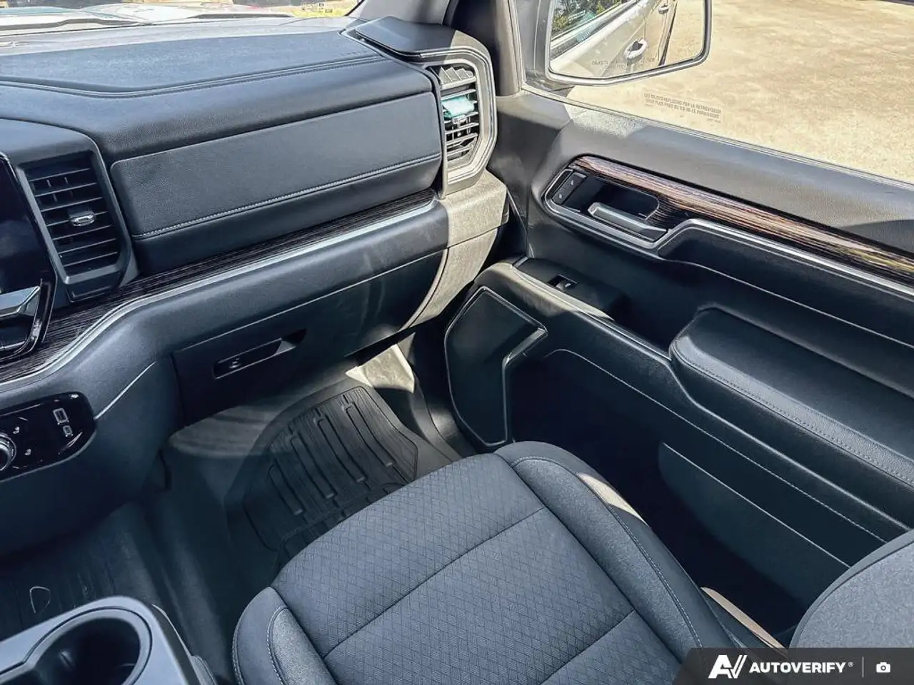 GMC Sierra 1500 photo GMC Sierra 1500
