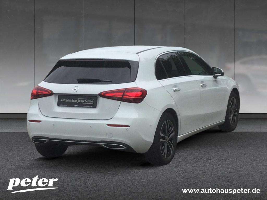 Mercedes-Benz A 220
