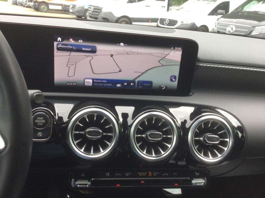 Mercedes-Benz A 220