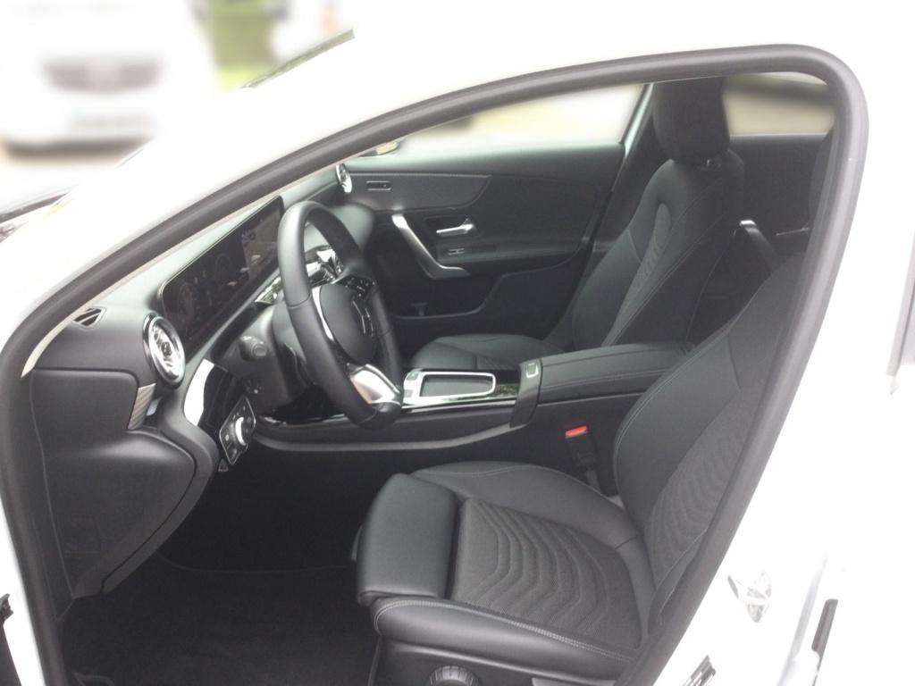 Mercedes-Benz A 220