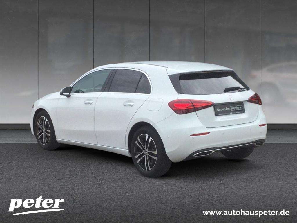 Mercedes-Benz A 220