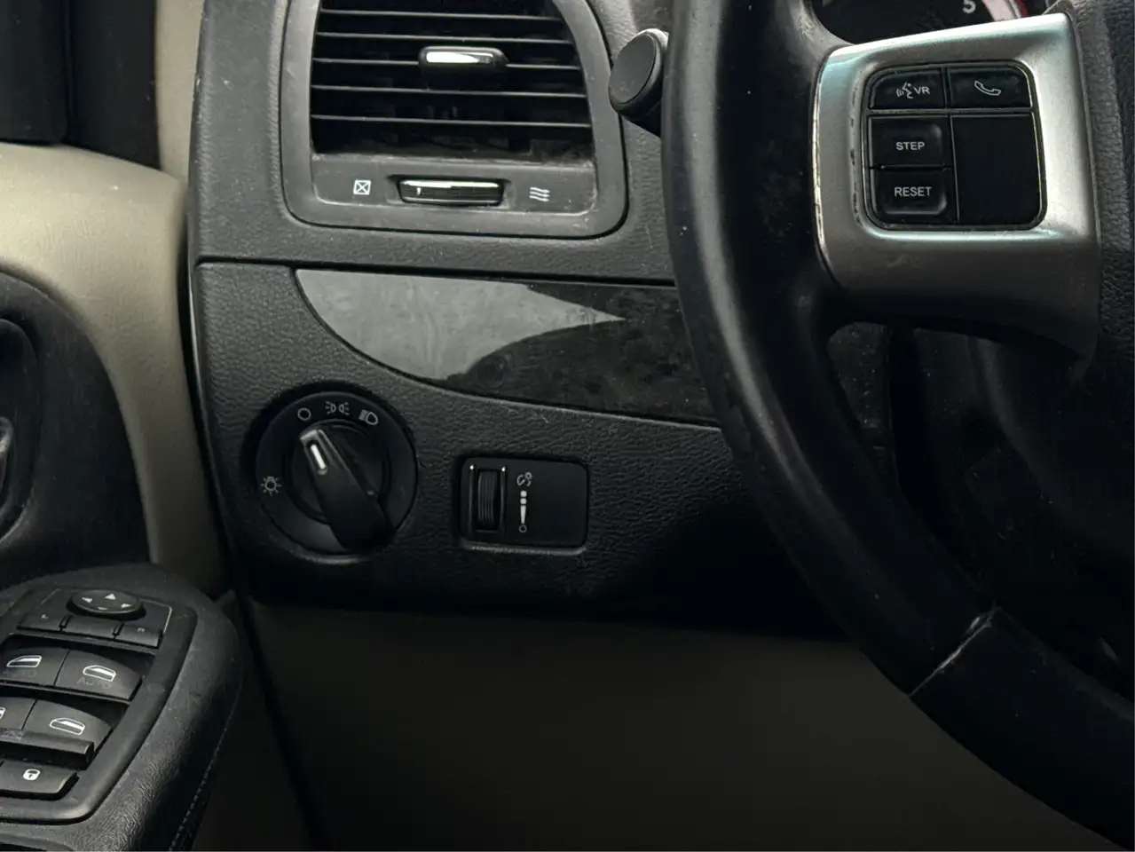 Dodge Grand Caravan снимка Dodge Grand Caravan