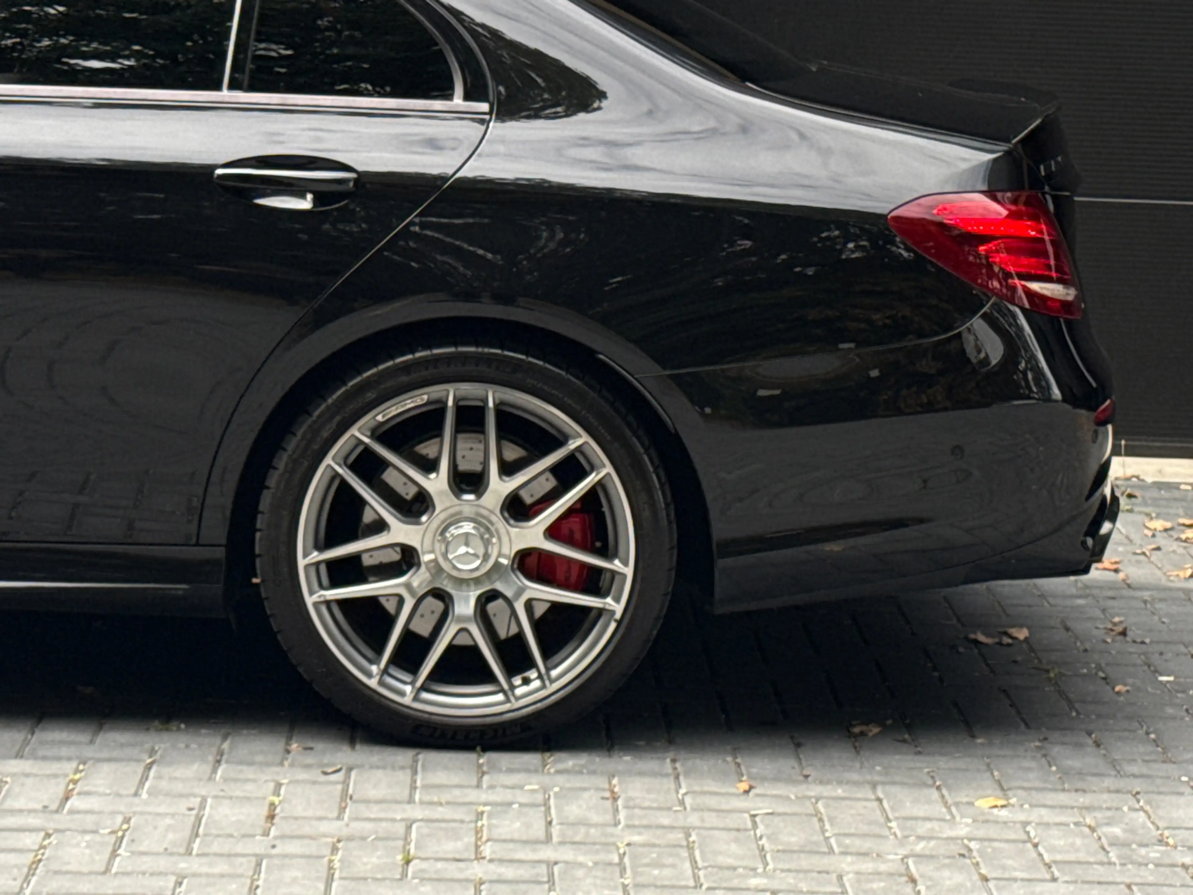 Mercedes-Benz E 63 AMG S 4MATIC Premium Plus PANO/360*/CAMERA/NON-OPF/VEE — photo 6