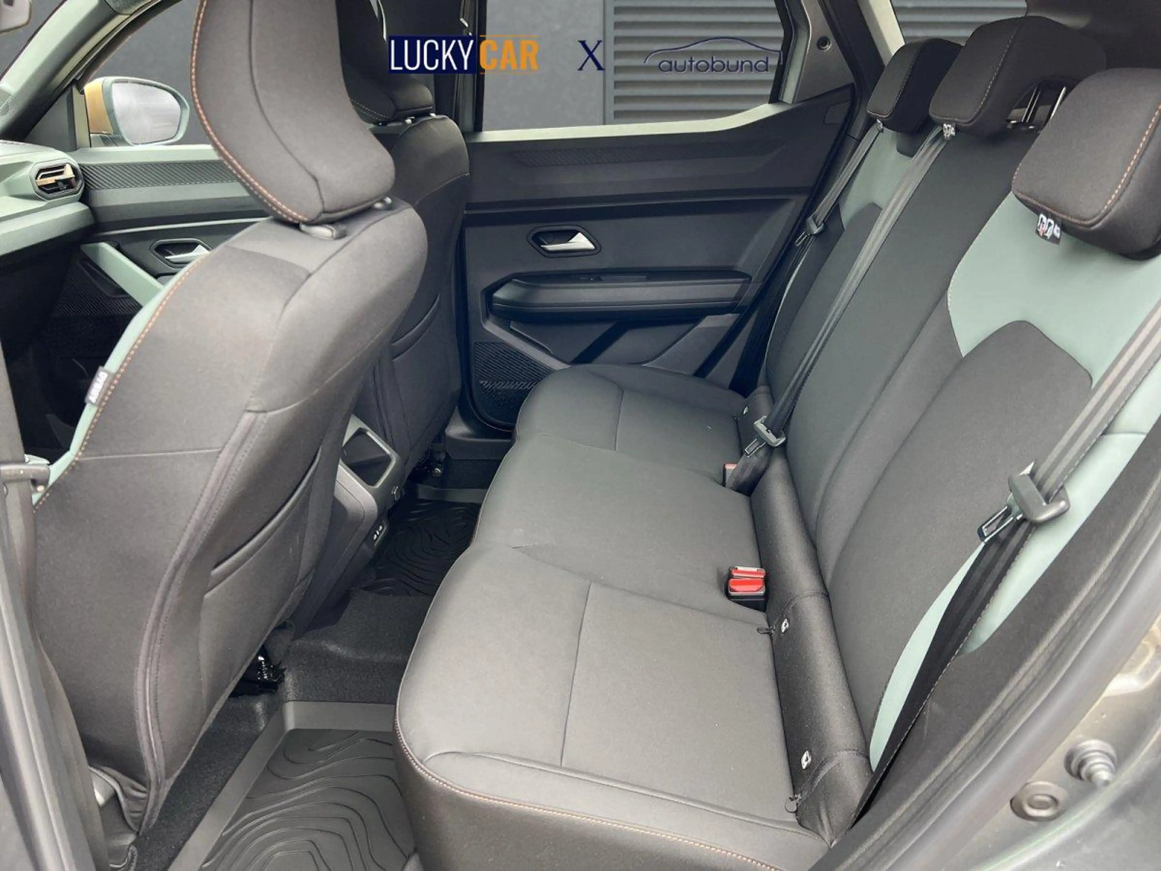 Dacia Duster Extreme Winterpaket+Carplay TCe 120 ECO-G 90 kW... — photo 6