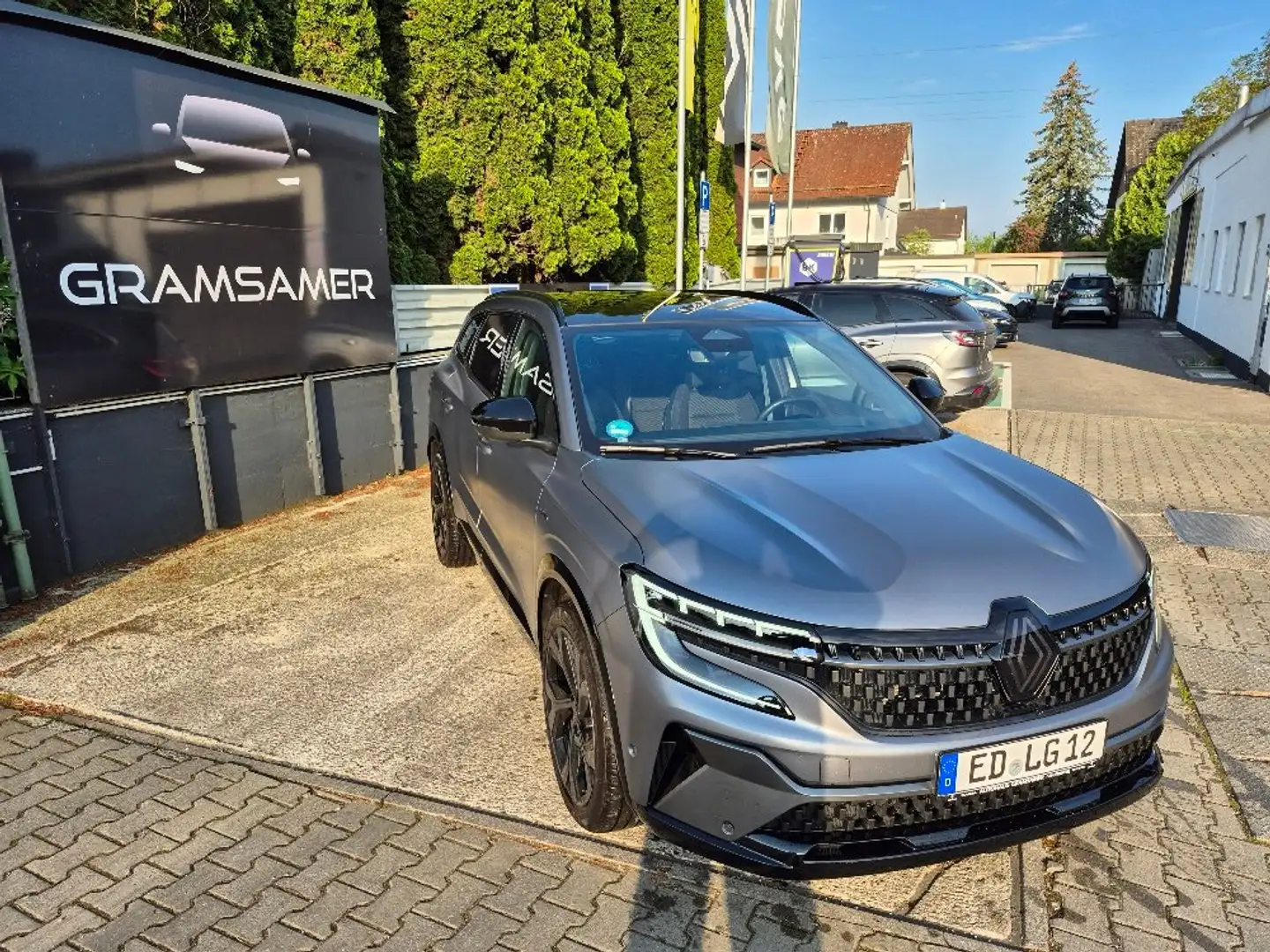 Renault Espace Esprit Alpine E-Tech Hybrid Grau - 1