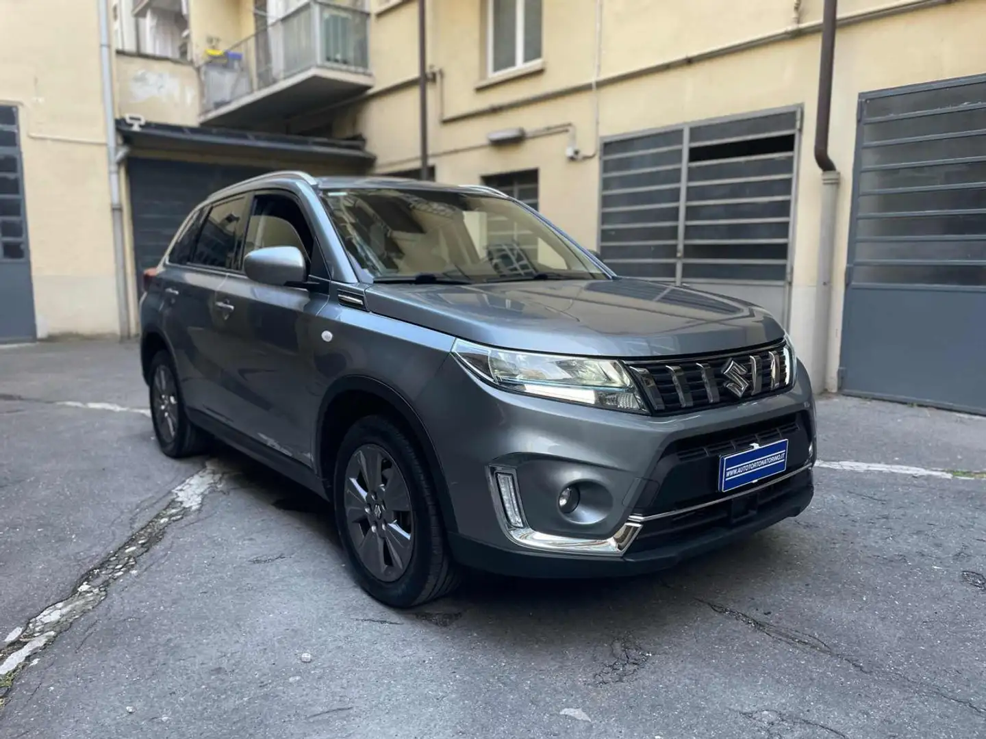 Suzuki Vitara 1.4 Hybrid Cool Grigio - 2