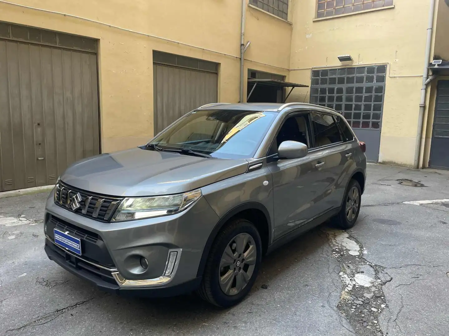 Suzuki Vitara 1.4 Hybrid Cool Grigio - 1
