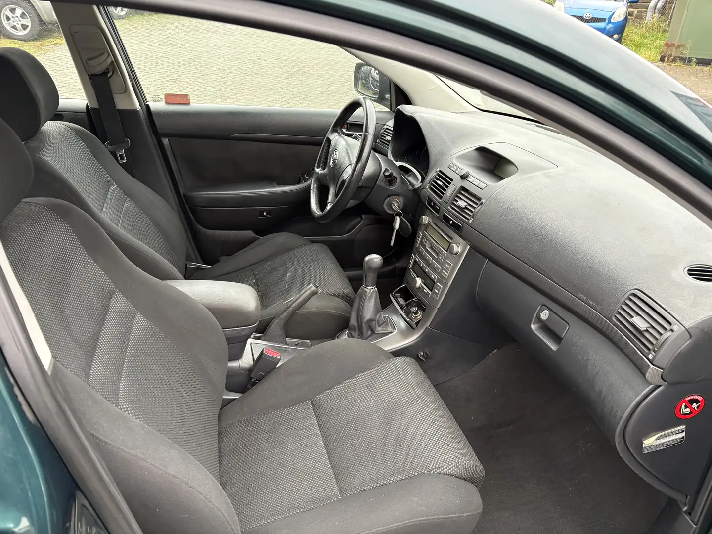 Toyota Avensis 1.8 . VVT-i Linéa Sol - 2