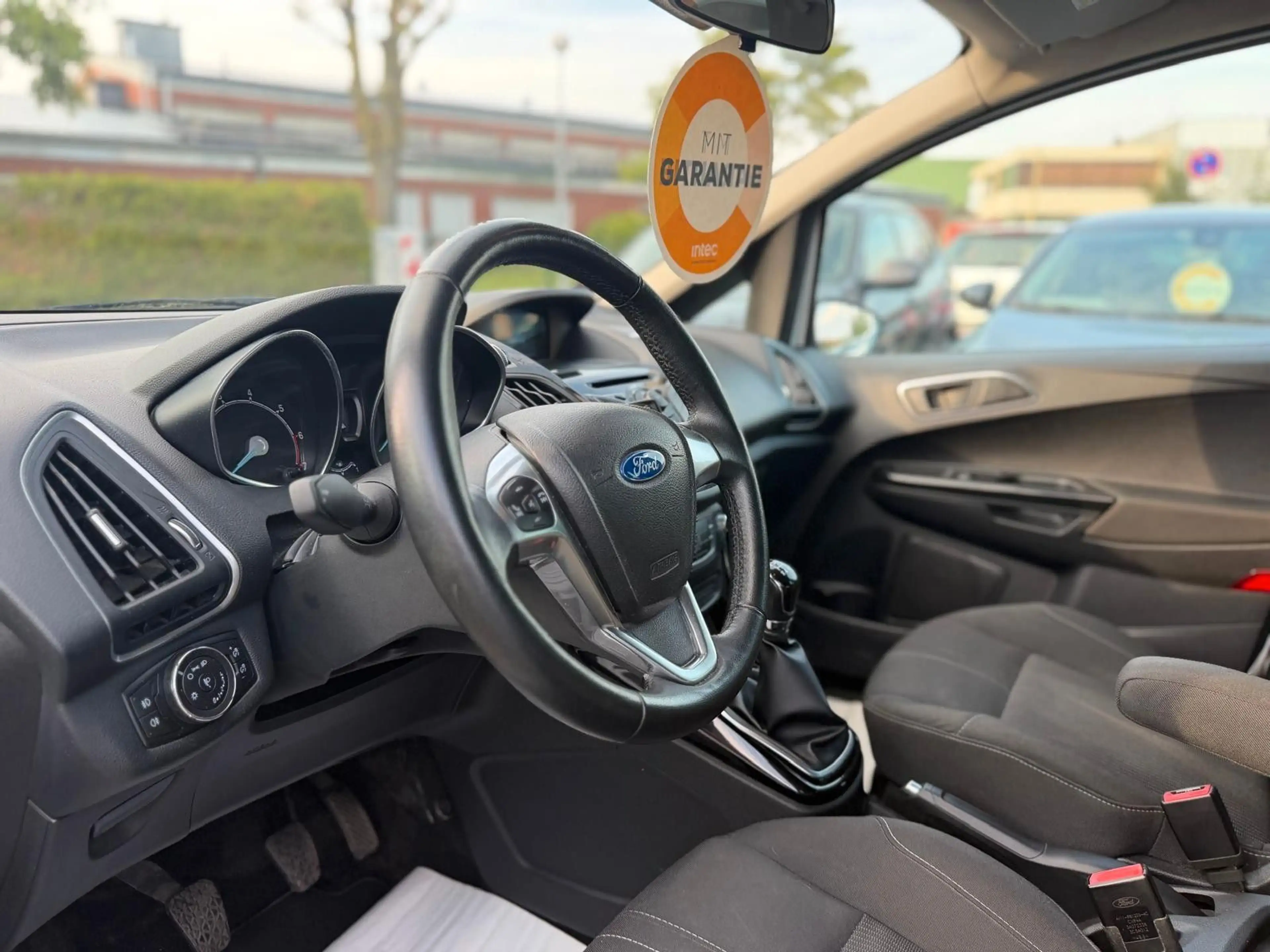 Ford B-Max TÜV NEU, Klima, SZH, ZR-Neu, Service Neu — photo 9