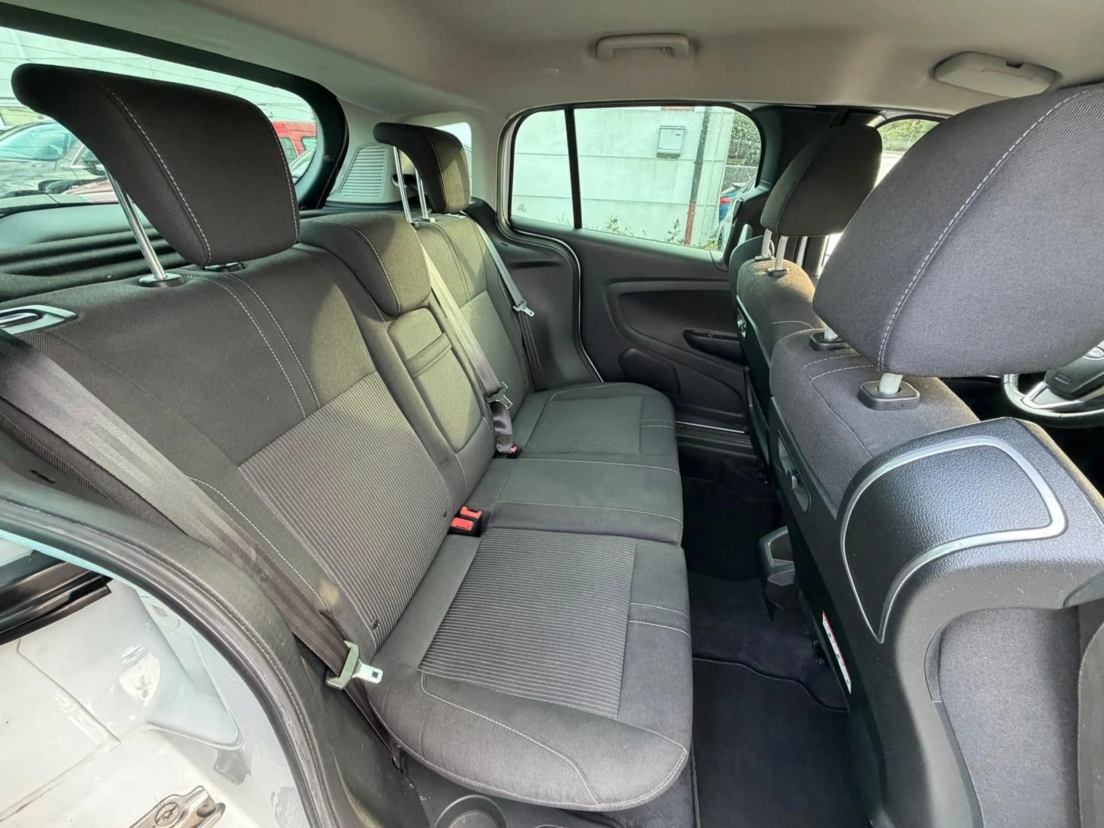 Ford B-Max TÜV NEU, Klima, SZH, ZR-Neu, Service Neu — photo 15