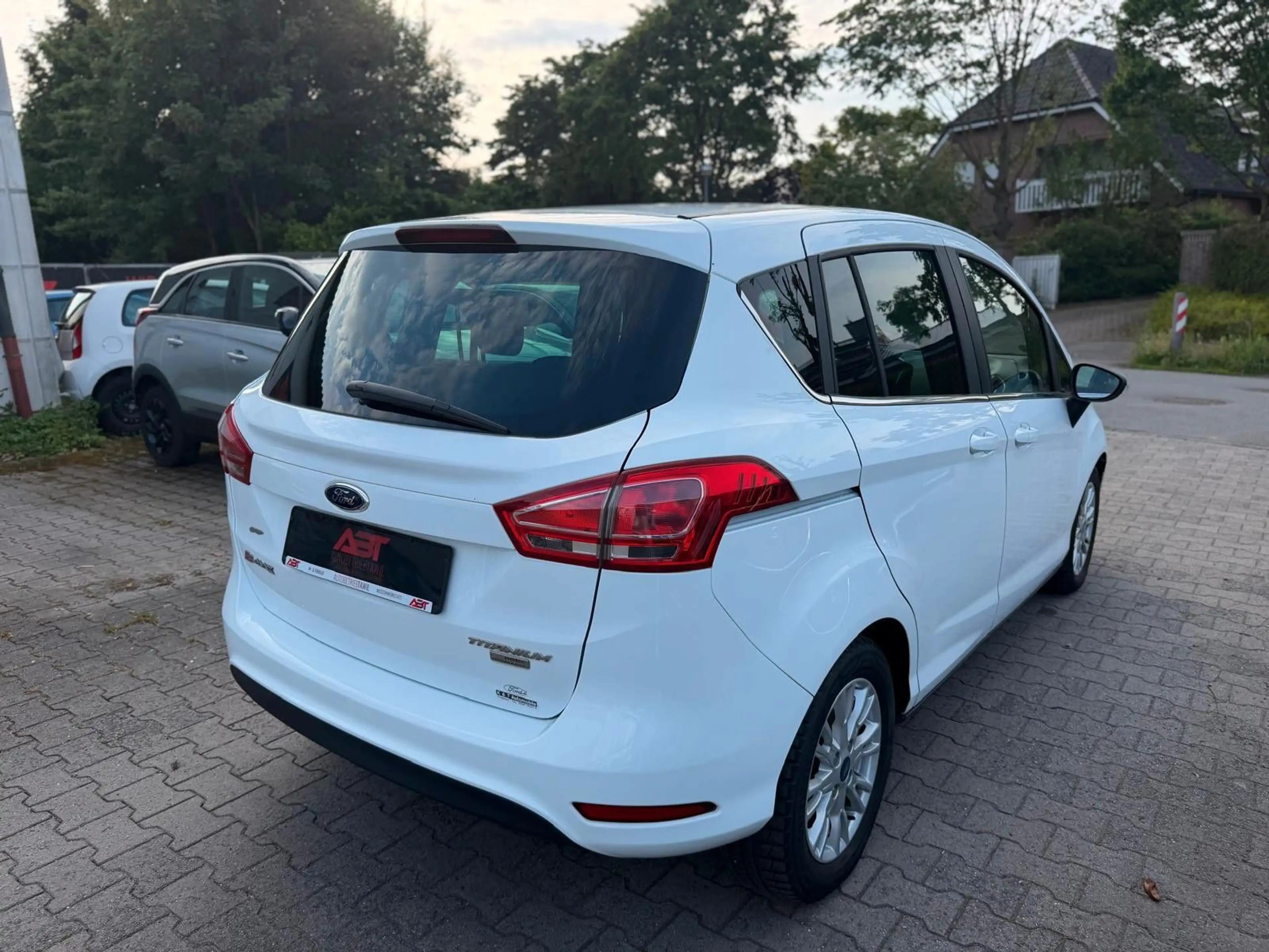 Ford B-Max TÜV NEU, Klima, SZH, ZR-Neu, Service Neu — photo 3
