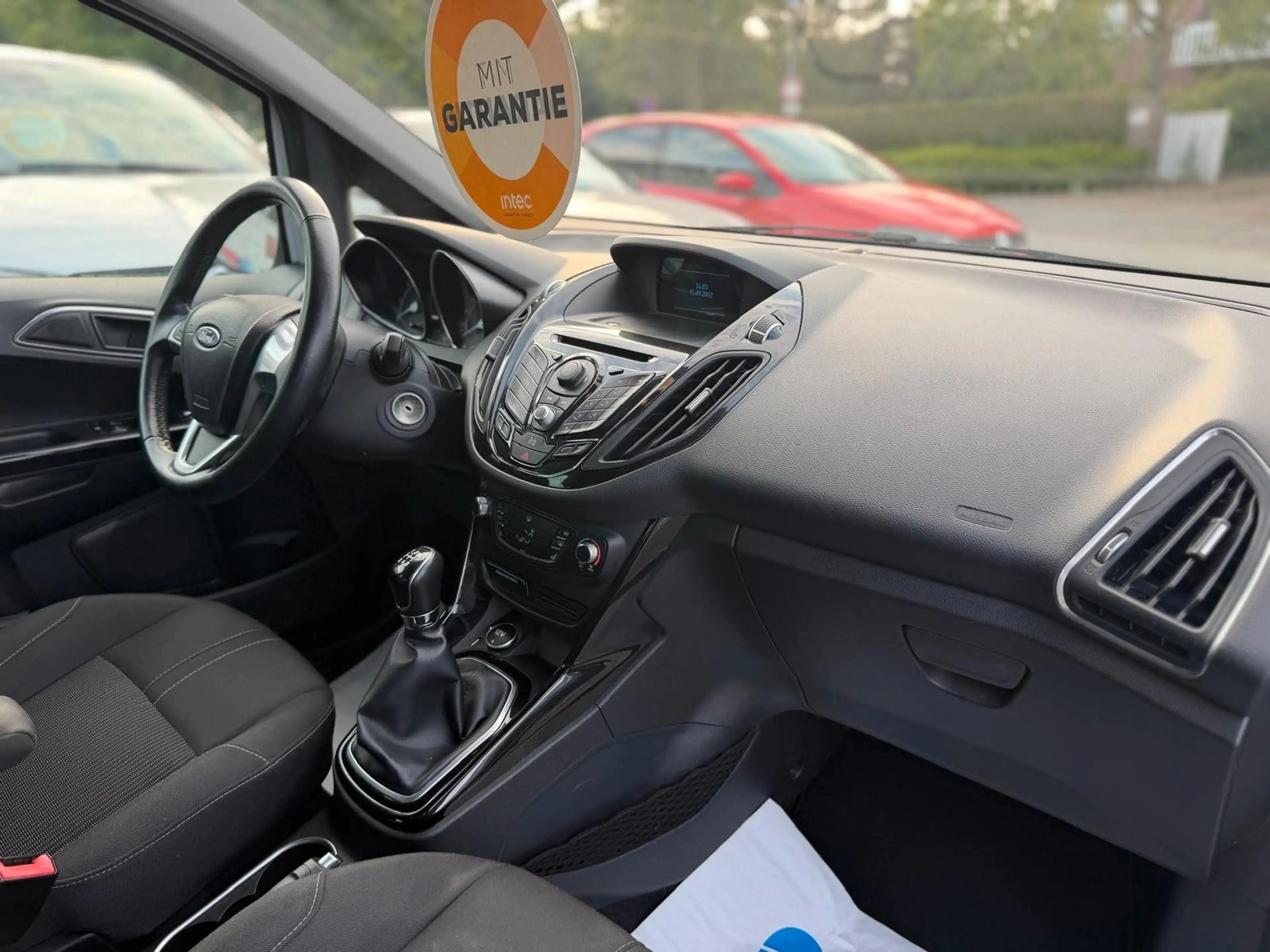 Ford B-Max TÜV NEU, Klima, SZH, ZR-Neu, Service Neu — photo 13