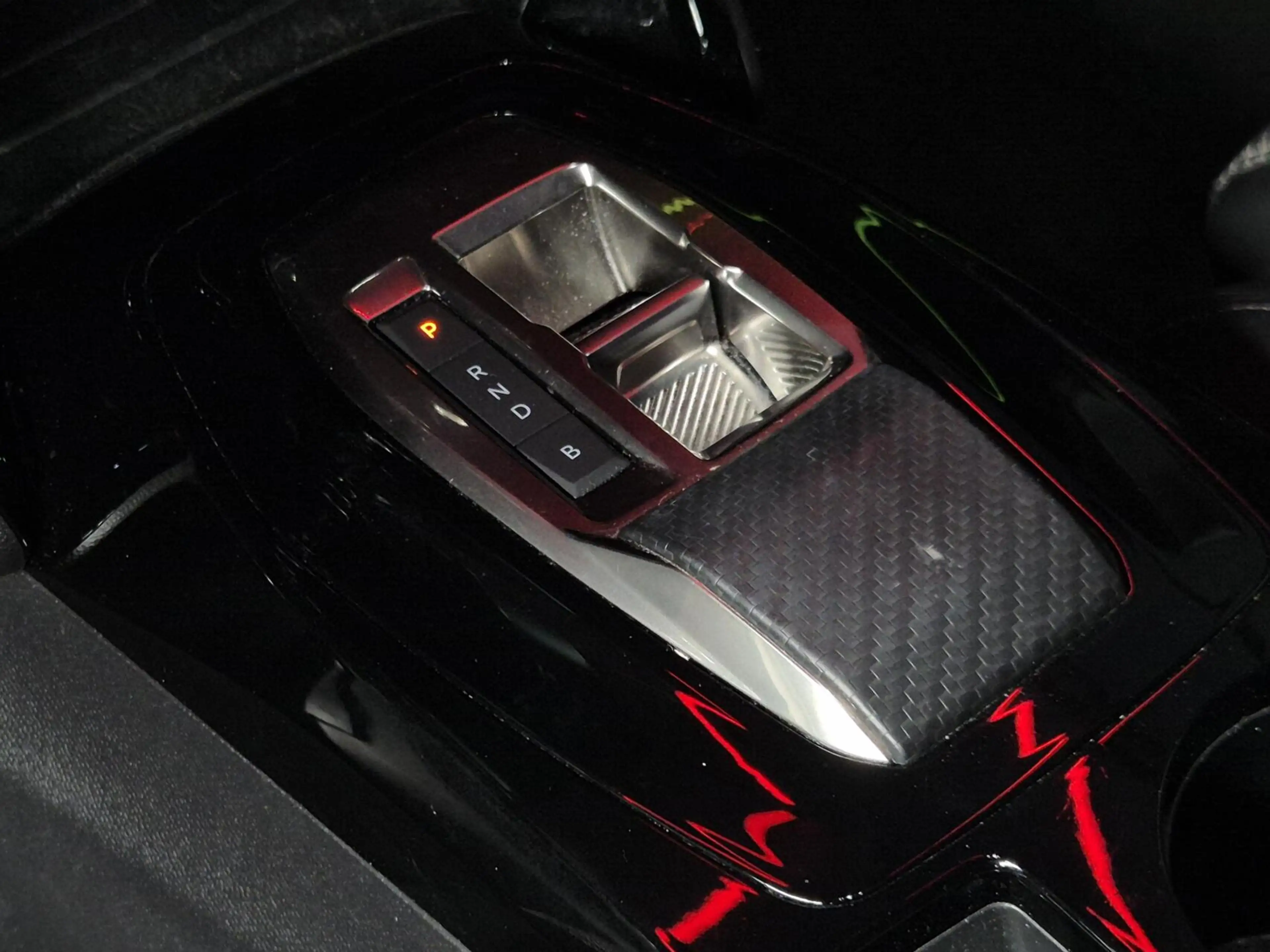 Peugeot e-2008 EV GT Pack 50 kWh |CAM.|CRUISE|APP|SFEER — photo 19