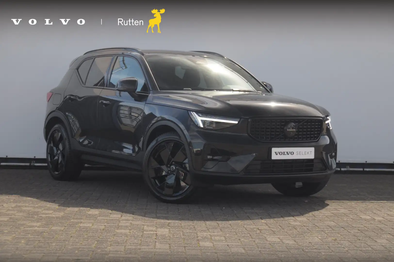 Volvo XC40 B4 211PK Automaat Plus Black Edition / Trekhaak / Noir - 1