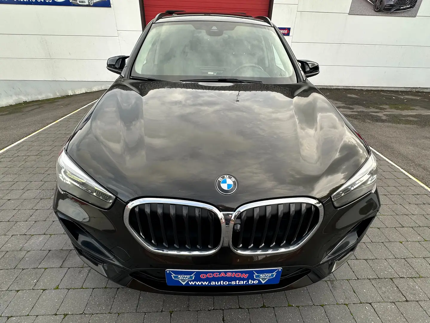 BMW X1 1.5iA sDrive CUIR GPS TOI PANO EURO 6 d full Bruin - 2