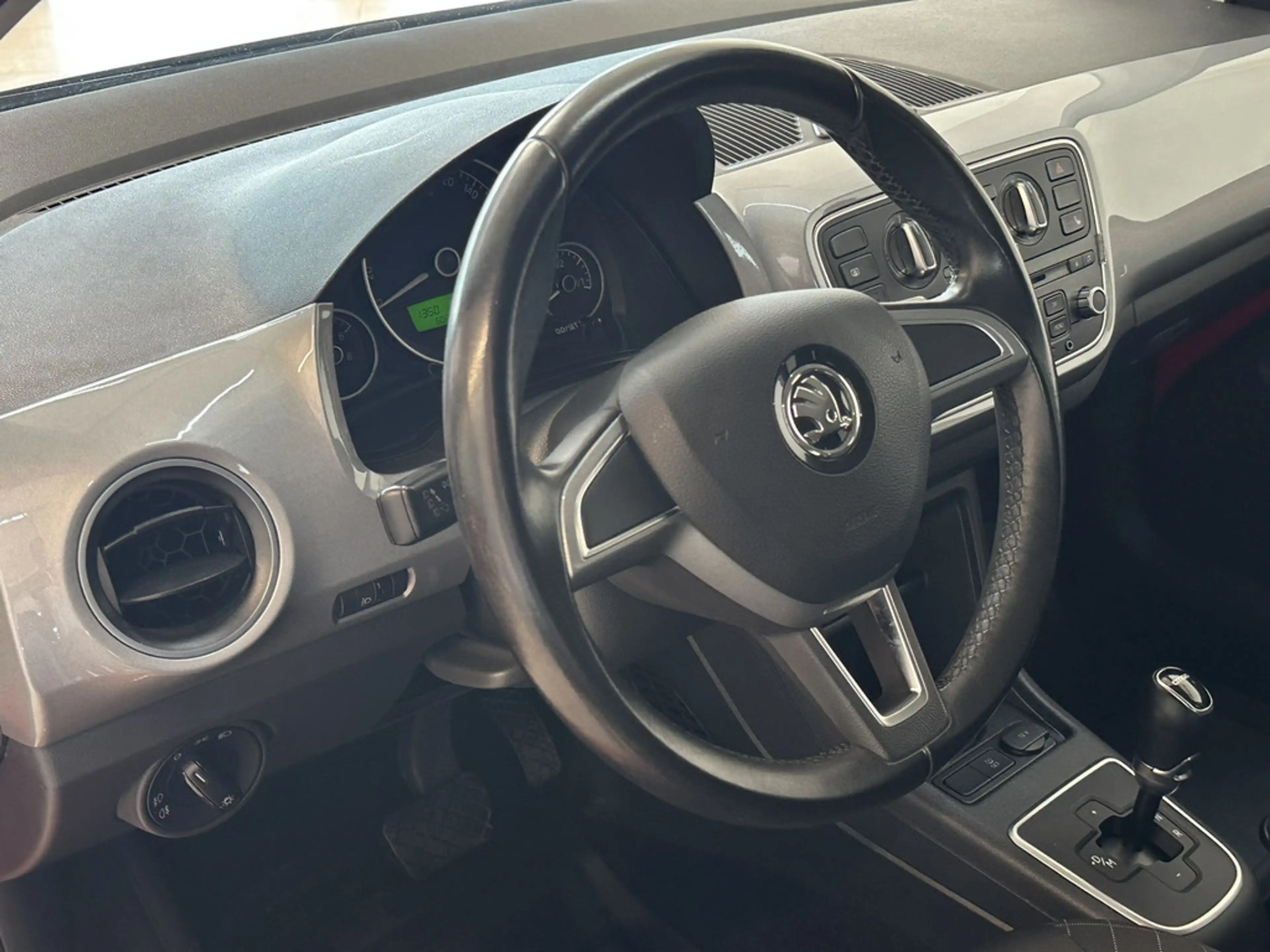 Skoda Citigo 1.0 Style KLIMA PDC SITZHEIZUNG — photo 13