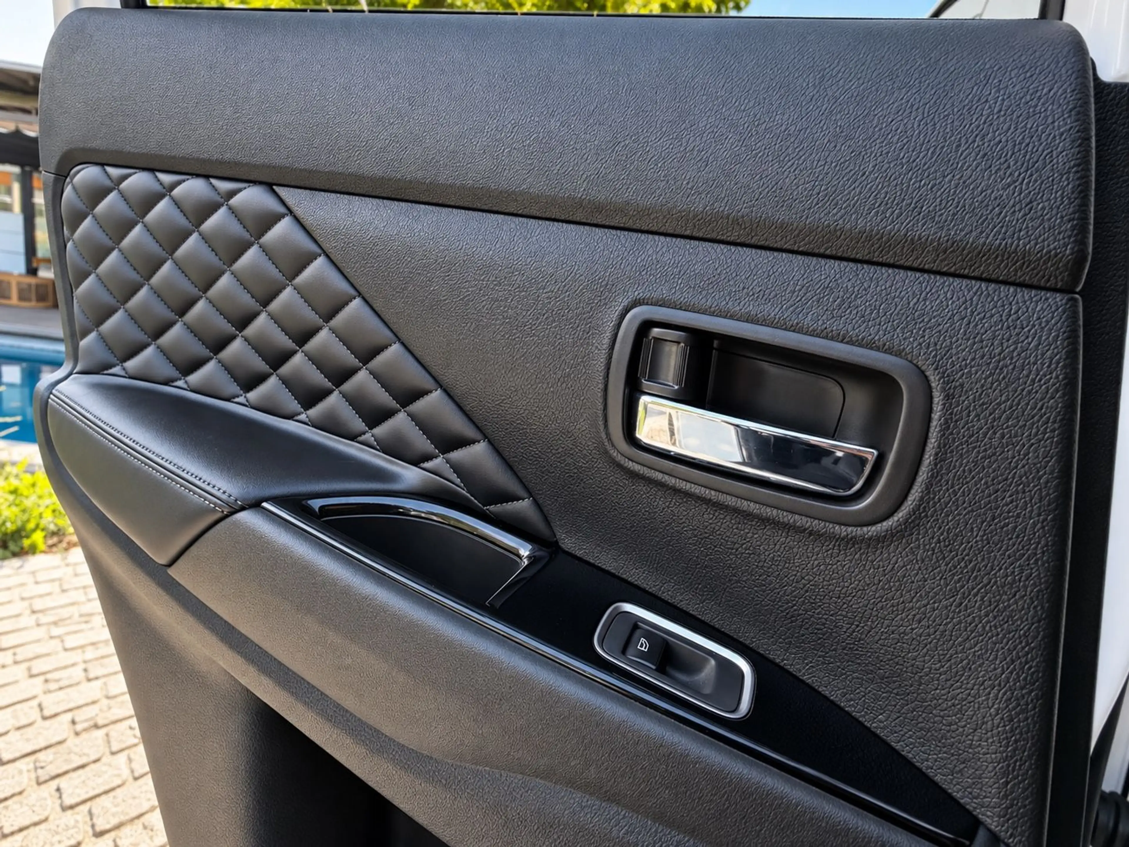 Mitsubishi Outlander PHEV Intro Edition 4WD Autom., 1.Hand — photo 14