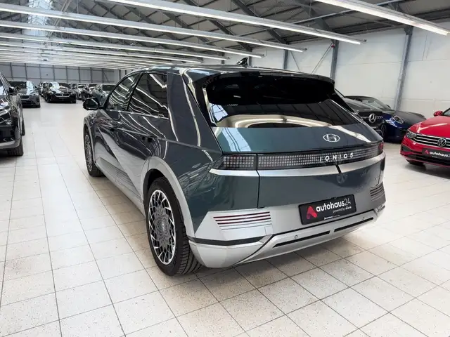 Hyundai Ioniq 5 view 4
