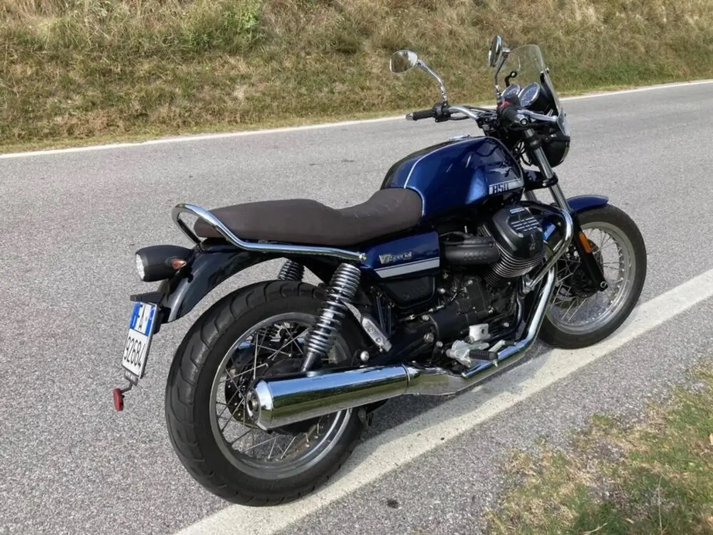 Moto Guzzi V 7 Blu/Azzurro - 1