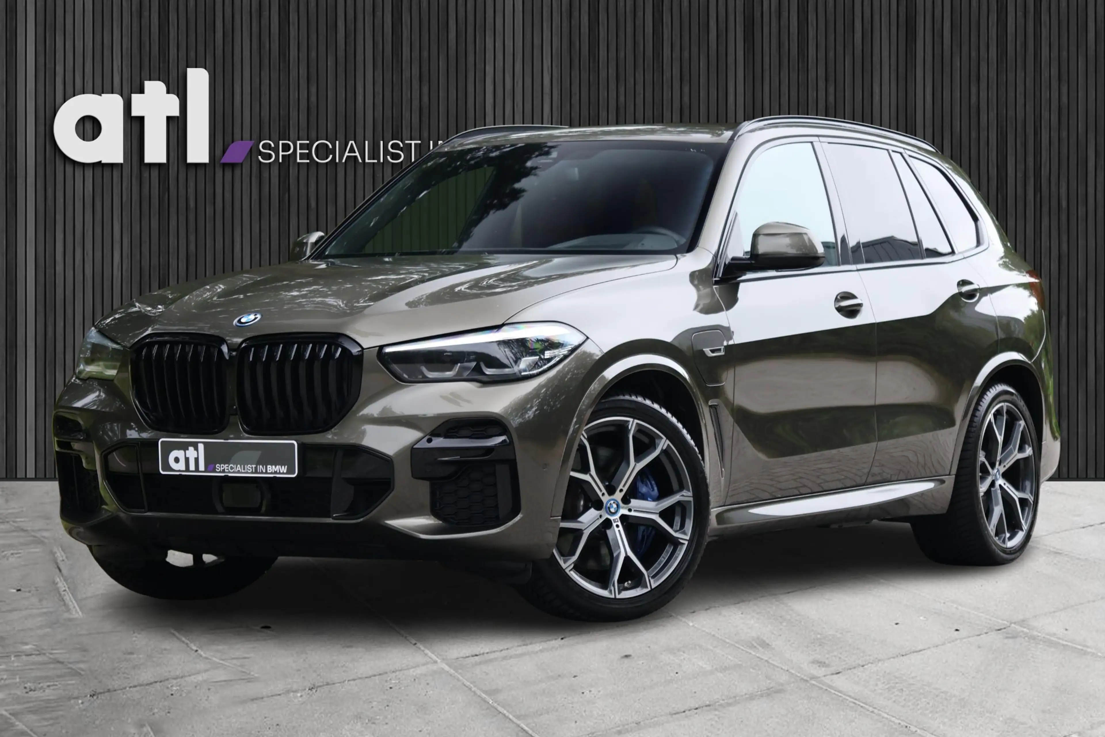 BMW X5 xDrive45e Executive M-Sport | HUD | Adap Cruise |