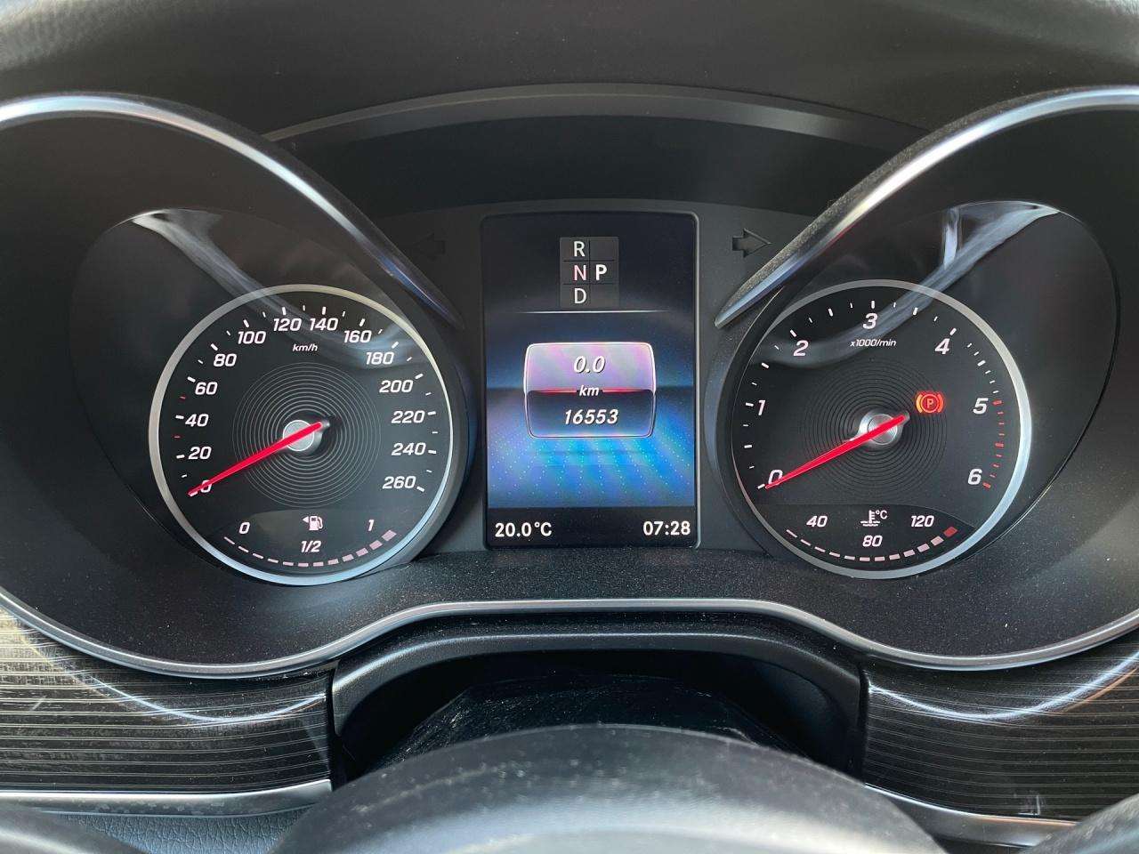 Mercedes-Benz V 250