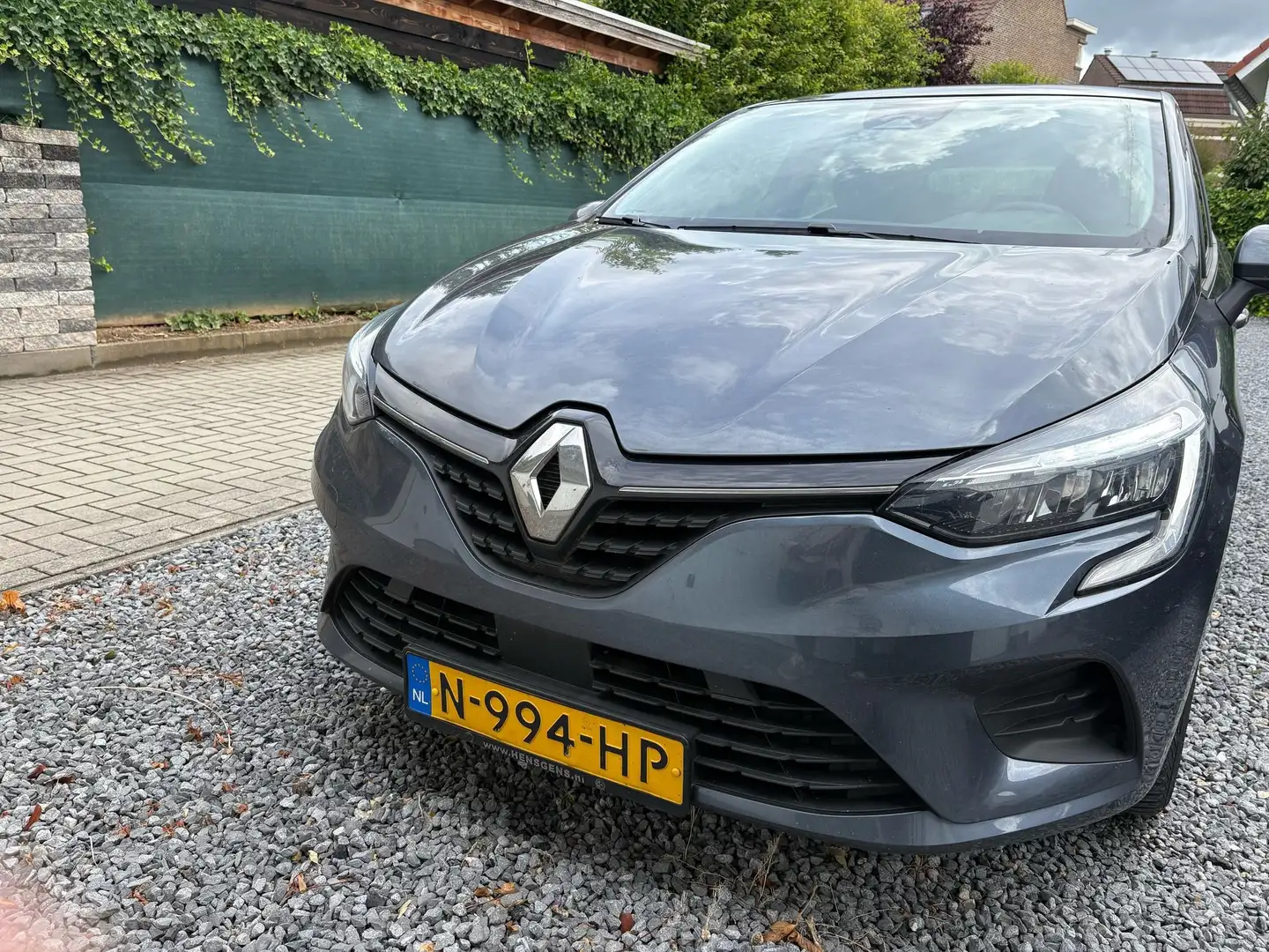 Renault Clio 1.0 TCe Zen Grijs - 1