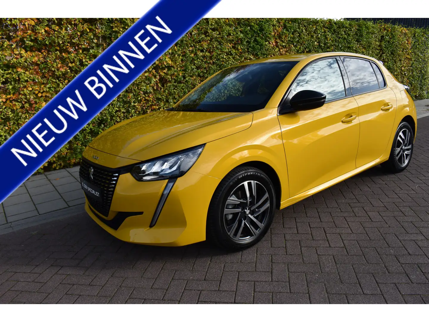 Peugeot 208 1.2 PureTech Allure Pack PLAATJE! 38DKM Giallo - 1