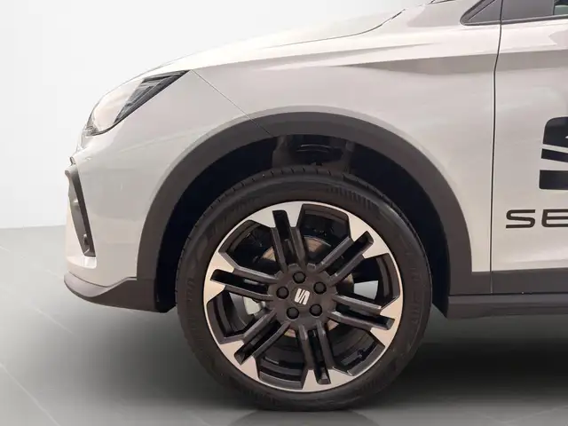 Seat Arona view 8