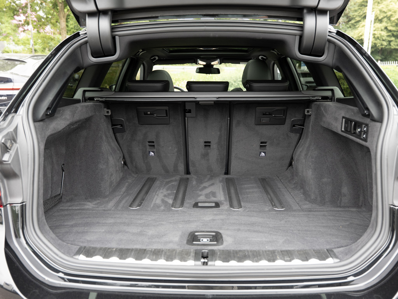 BMW 340 i Touring xDrive FACEL. PANO AHK HUD 360° — photo 14
