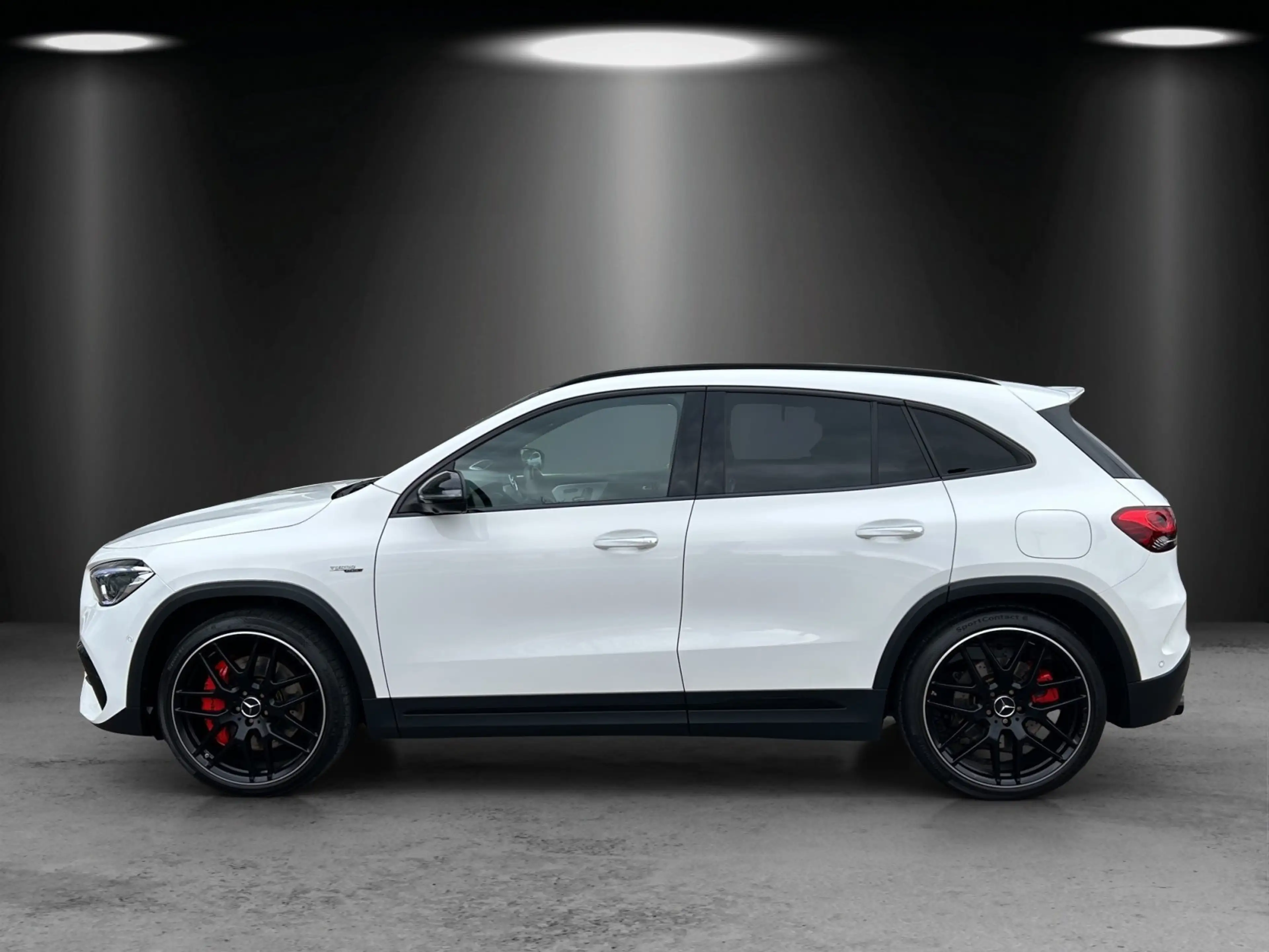 Mercedes-Benz GLA 45 AMG GLA45 AMG DISTRO Perf.Sitz HUD Pano MLED Mem Bur — photo 2