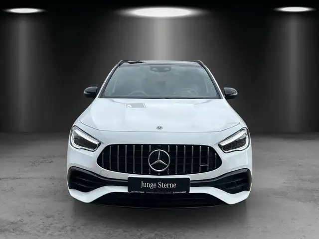 Mercedes-Benz Gla Class view 6
