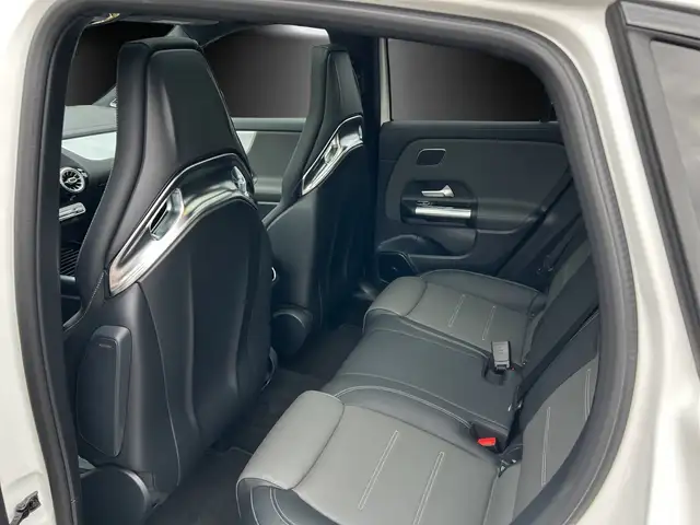 Mercedes-Benz Gla Class view 8