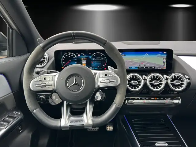 Mercedes-Benz Gla Class view 9